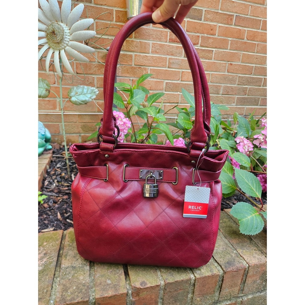 NOS Relic Brand Red Quilted Pattern Medium Size Handbag